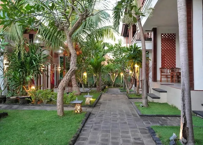 Hotel Cempaka & Restaurant By Abm 4*